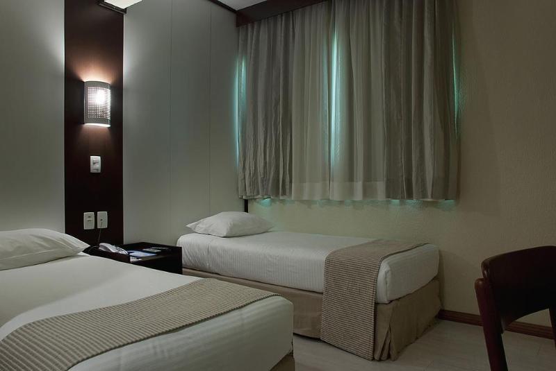 Hotel Master Express Moinhos De Vento Porto Alegre Esterno foto
